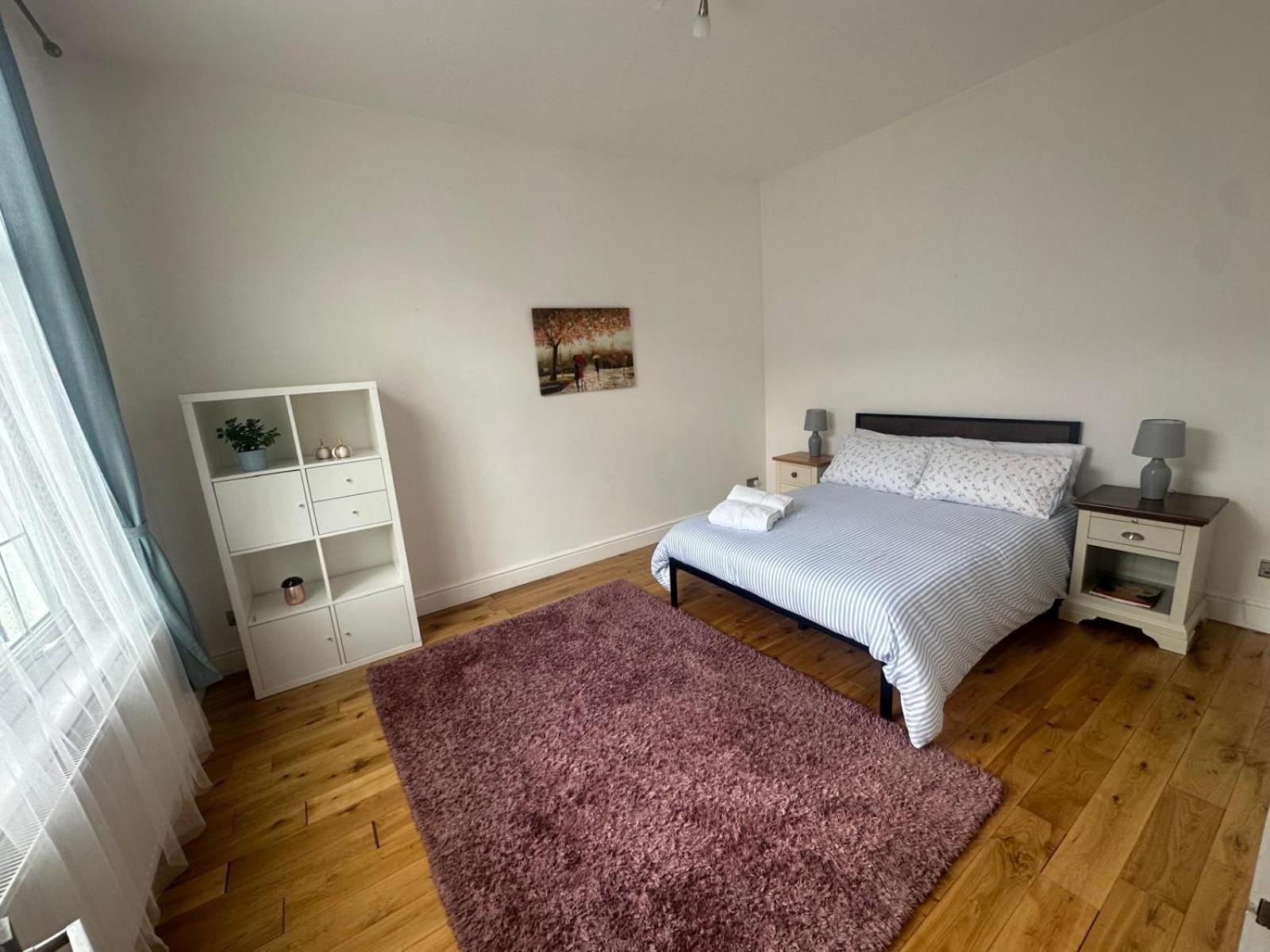 Luxurious Living 4 Bedroom Home Лондон Екстер'єр фото